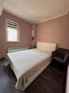 Charming Seaside Apartment in Varna - Varna - 1