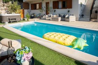 Villa Ivona with swimming pool and jacuzzi - Ošlje - 8