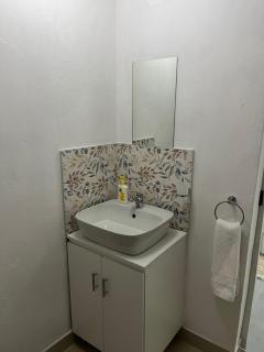 Stylish Studio in Hazel Park - Germiston - 1