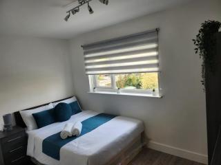 Ensuite deluxe home - Basildon - 0