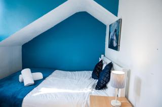 Large 5-BR House, Driveway, Garden, 2 Baths - Northampton - 6
