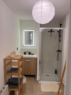 Charmant appartement rénové - Bourg-Saint-Andéol - 8