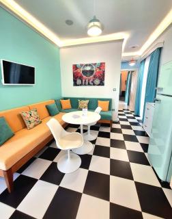 Nostalgia Retro Suites - 6