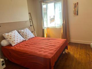 Joli duplex plein centre, parking sur demande - Issoire - 4