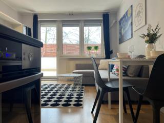 Apartament Słoneczny, piękny taras, free parking - Warsaw - 3