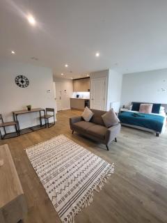 Comfortable Uxbridge Studio Great Location - Uxbridge - 0