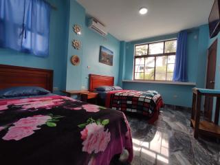 Casa Cypress - Playa a 100m - Wi-Fi, AC, TV, Jardín - 1 a 5 personas - Puerto Baquerizo Moreno - 0