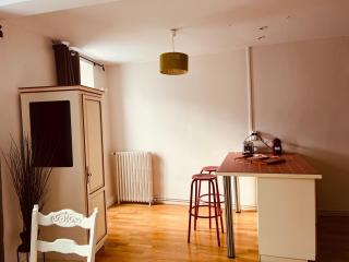 Joli duplex plein centre, parking sur demande - Issoire - 2