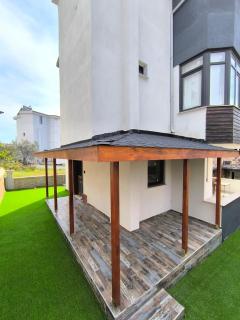 Detached villa with sea view - - 4