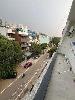 Luxury 1BHK Serviced Apartment nearby Rapid Metro - Gurgaon - 1