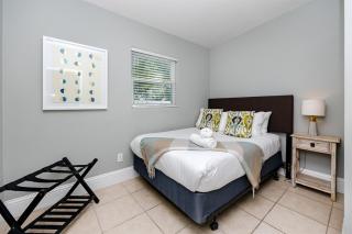 La Salle Guest House - Tampa - 1
