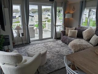 Newquay Bay Resort - Poppy's Lodge Retreat - Newquay - 6