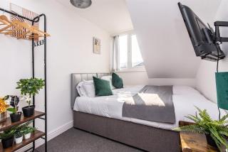 4BR Bradford Home,Contractor Friendly with Parking - Wibsey - 8