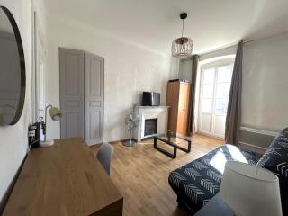 Charmant T1 plein centre Corte au 13 cours paoli wifi gratuit calme lumineux - Corte - 9