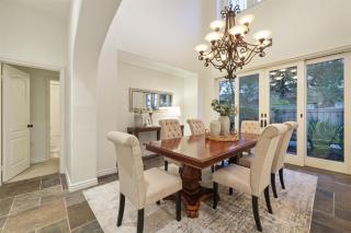 Luxury Gated Retreat Views Trails & Resort Pool - 3