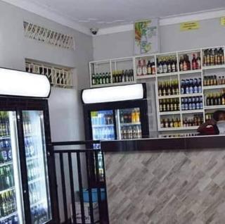 Rodrigo's Lounge - Entebbe - 0