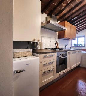 A painting for each window with AIR CONDITIONING! - Siena - 3