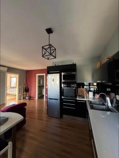 Stylish 2BR in Central Tirana - Tirana - 1