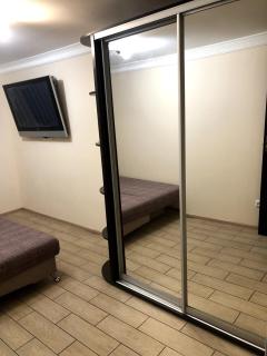 Домик с бассейном возле Молодой Гвардии - Odessa - 6