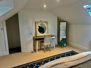 Central 3 bedroom apartment with superking and king beds - Bognor Regis - 7