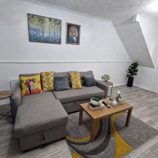 Cosy and Luxurious Home - Slades Green - 9