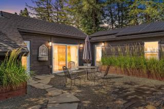Freshly Updated • Luxury Estate w/ Guest House - 4