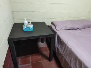 Kame-House Backpackers - San Salvador - 1