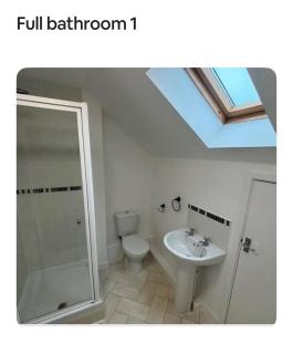 Durham Delightful 5-Bed House Retreat - Durham - 6