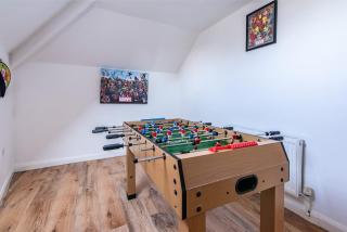 Spacious 5BR House in Central Derby - Near Amenities - Derby - 9