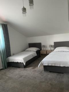 Charming home near old town - Košice - 7