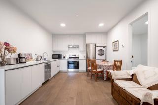 Modern 2BR Suite in West Van | Patio & BBQ - West Vancouver - 6