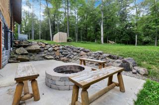 Peek A Boo Cabins: Cozy Cabin - Logan - 7