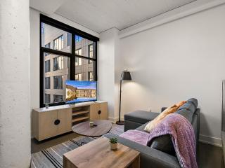 CozySuites NLG with pool bowling alley sauna #20 - Minneapolis - 9