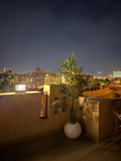 Zayed Rooftop Stay Near Arkan and Park Street - Sheikh Zayed - 1