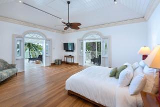 Hemingway House Blue Sky Luxury - Saint Peter - 4