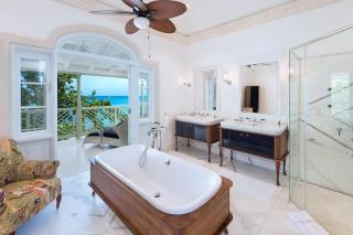 Hemingway House Blue Sky Luxury - Saint Peter - 3