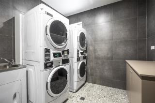 Royal Hotel by Nightcap Social - 8