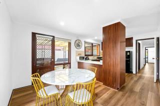 Simple Comfort in Altona Meadows - Altona Meadows - 8