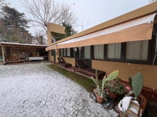 Berdina casa estilo loft con jardín, parrilla y cochera a 3 cuadras de la plaza de Chacras de Coria - 8