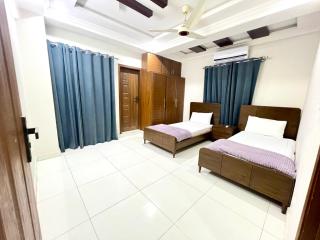 Luxury Apartment Hotel - Islamabad - 1