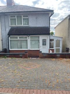 Cleeve Road House - 8