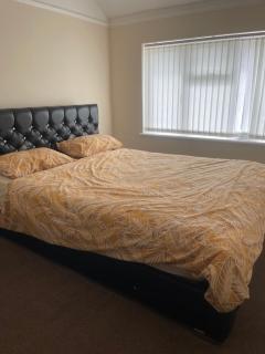 Cleeve road house - Birmingham - 2