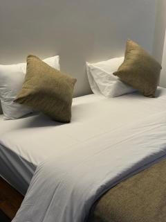 Malasama Suites Hotel - Kuta Lombok - 2