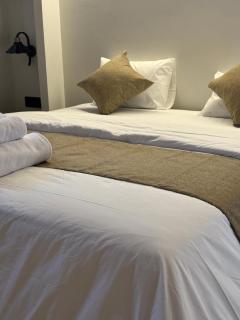 Malasama Suites Hotel - Kuta Lombok - 1