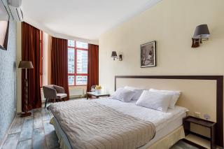 Corona Hotel & Apartments - 4