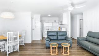 Beachpoint 402 - Forster - 6