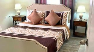 Chic 2BDR Oceanview Escape, Pool & Beach Access - 6
