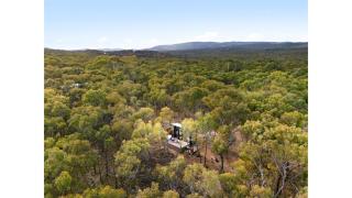 HeartStone Hill by Tiny Away - Castlemaine - 9