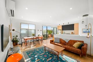 Up and Down Simple Comfort at Thornbury Townhouse - Melbourne - 0