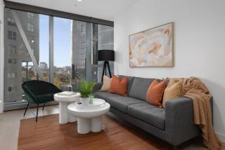 Executive Suite, Study, Pool, Gym, Sauna, Steam, Westside Place - Melbourne - 2